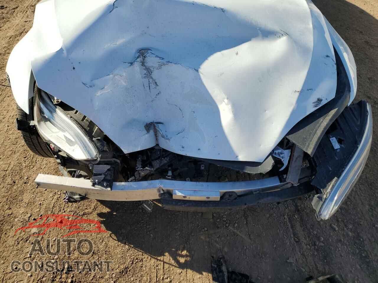 TESLA MODEL S 2021 - 5YJSA1E68MF452097