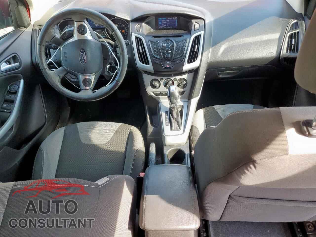 FORD FOCUS 2012 - 1FAHP3K21CL257014