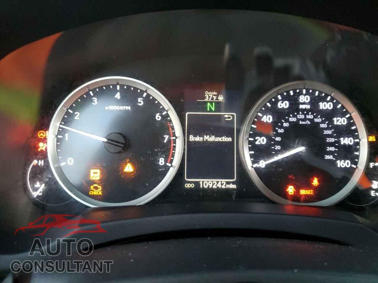 LEXUS IS 2015 - JTHCF1D26F5018803