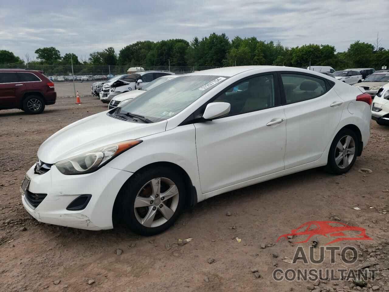 HYUNDAI ELANTRA 2013 - 5NPDH4AE5DH248376