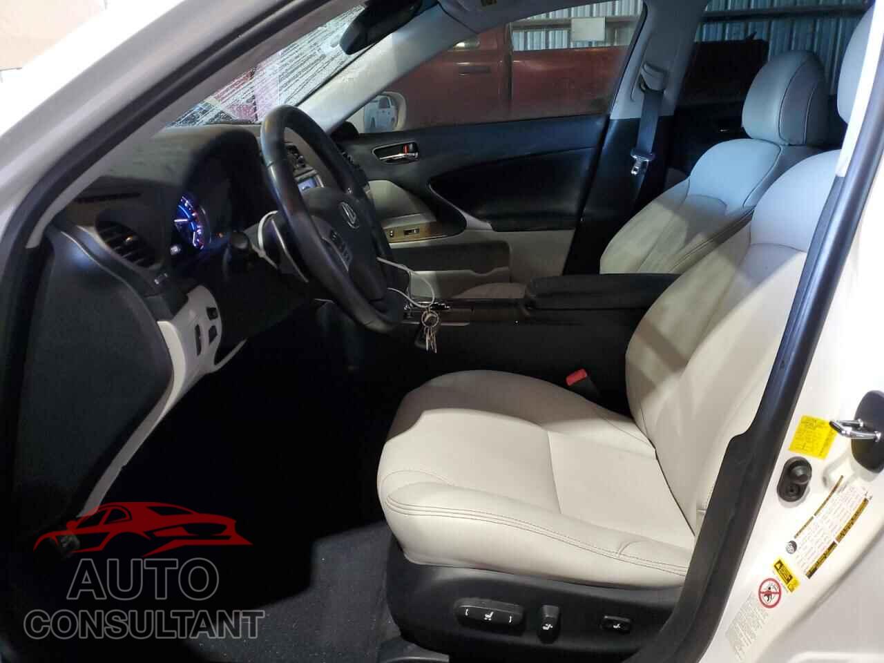 LEXUS IS 2012 - JTHBF5C26C5157202