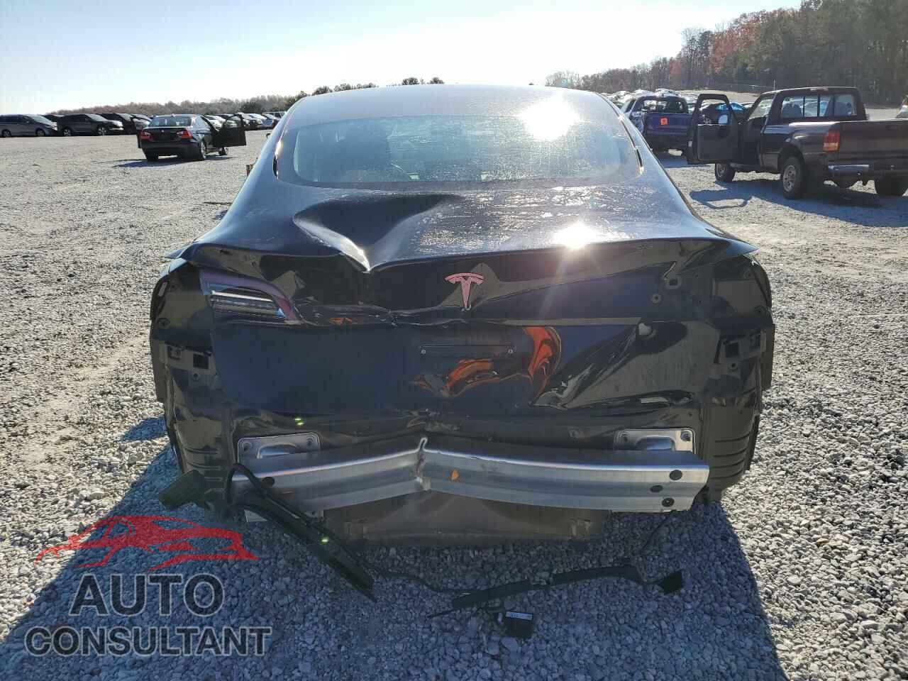 TESLA MODEL 3 2019 - 5YJ3E1EA2KF395437