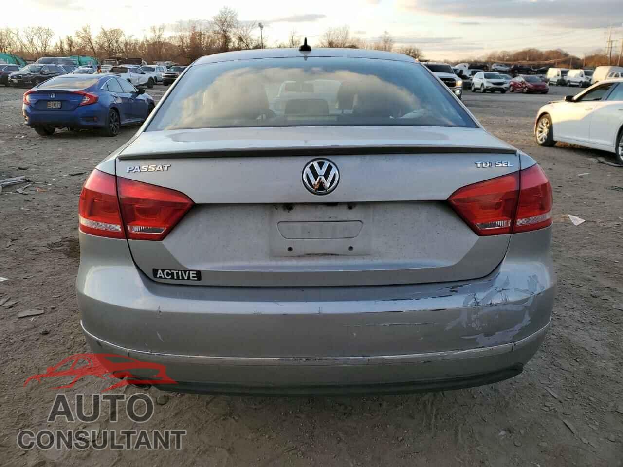 VOLKSWAGEN PASSAT 2014 - 1VWCN7A36EC005464