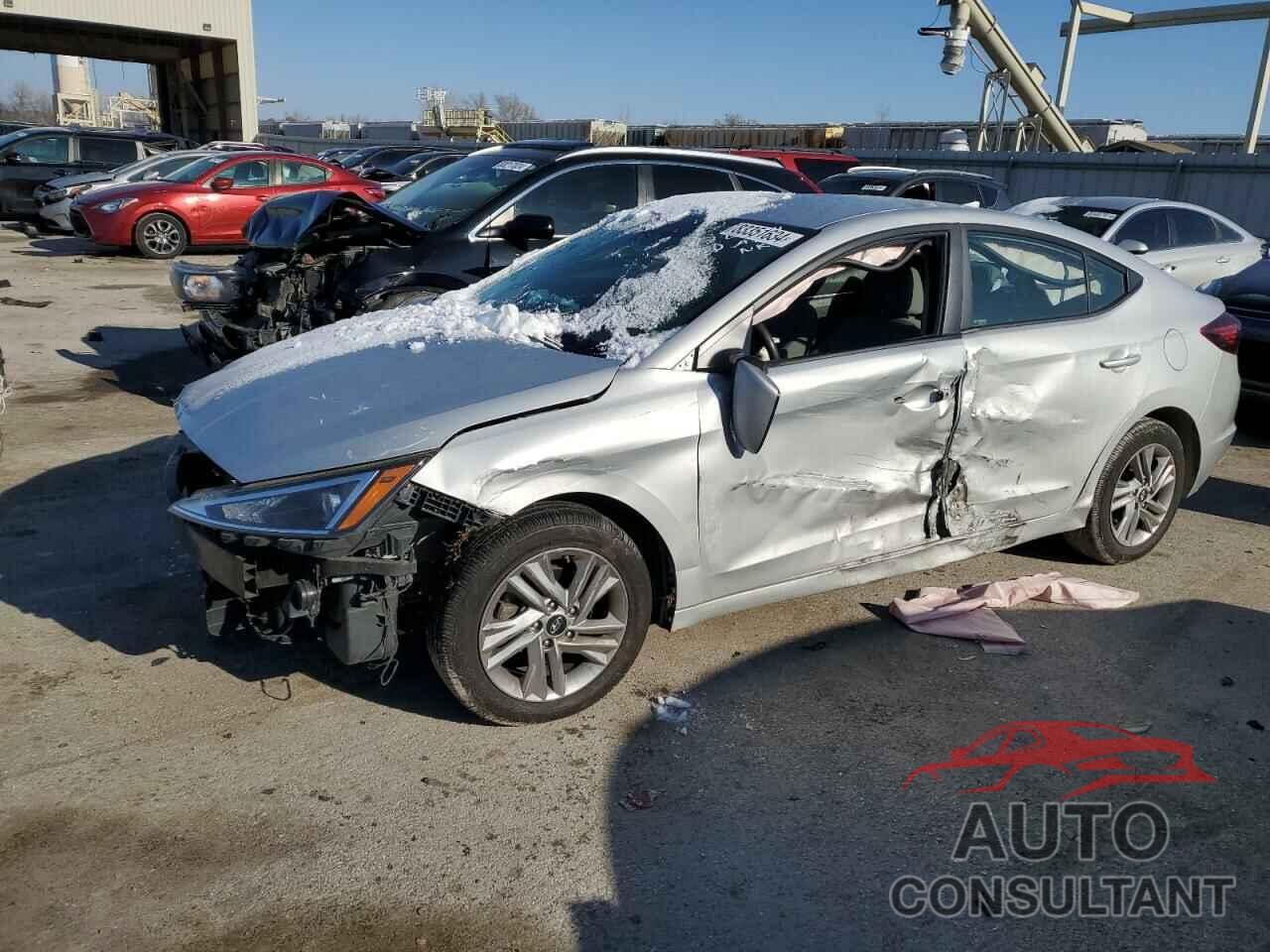 HYUNDAI ELANTRA 2020 - 5NPD84LF4LH528925