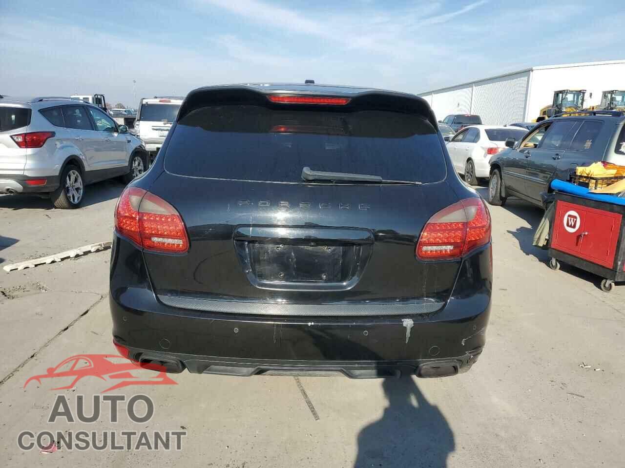 PORSCHE CAYENNE 2011 - WP1AA2A21BLA05544