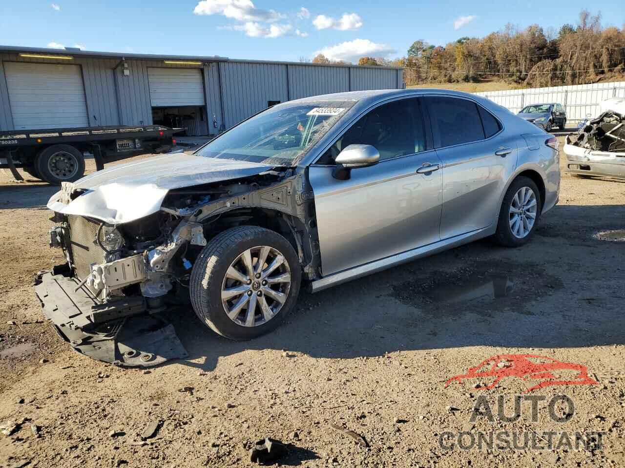 TOYOTA CAMRY 2018 - JTNB11HK9J3012354