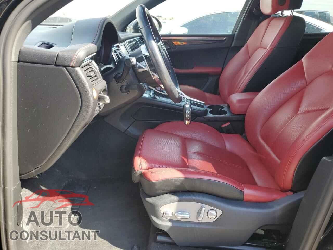PORSCHE MACAN 2015 - WP1AB2A59FLB44298