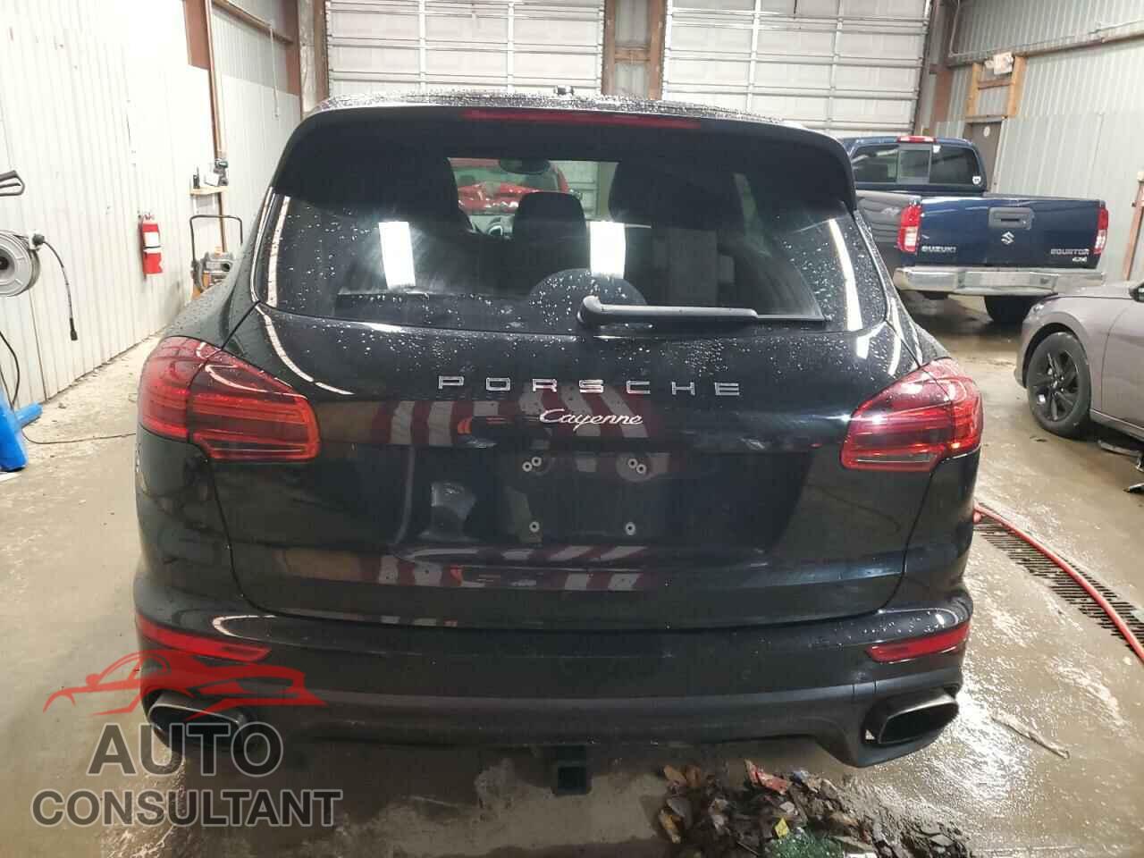 PORSCHE CAYENNE 2017 - WP1AA2A20HKA87426