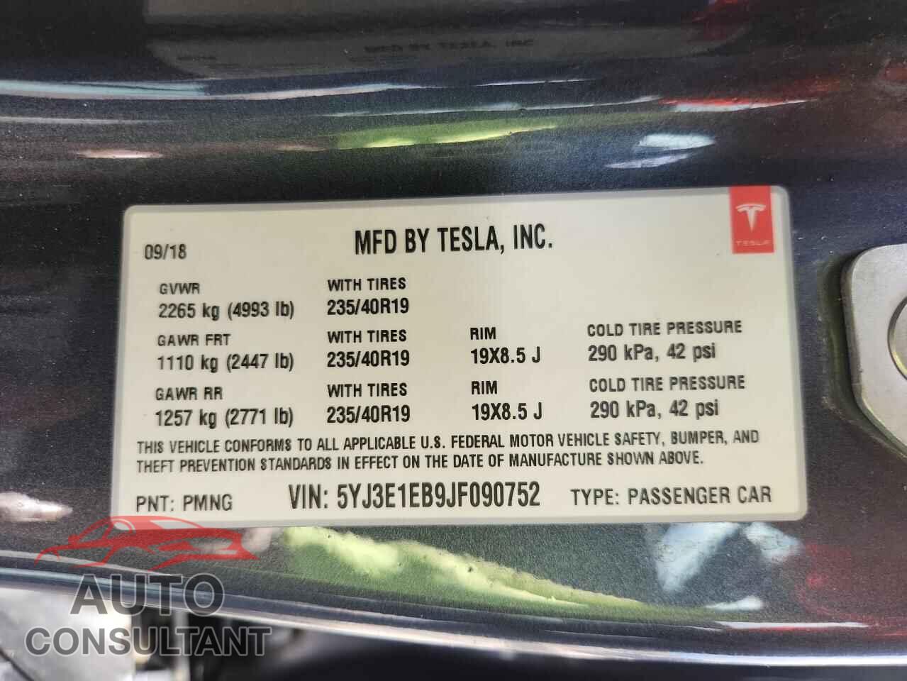 TESLA MODEL 3 2018 - 5YJ3E1EB9JF090752