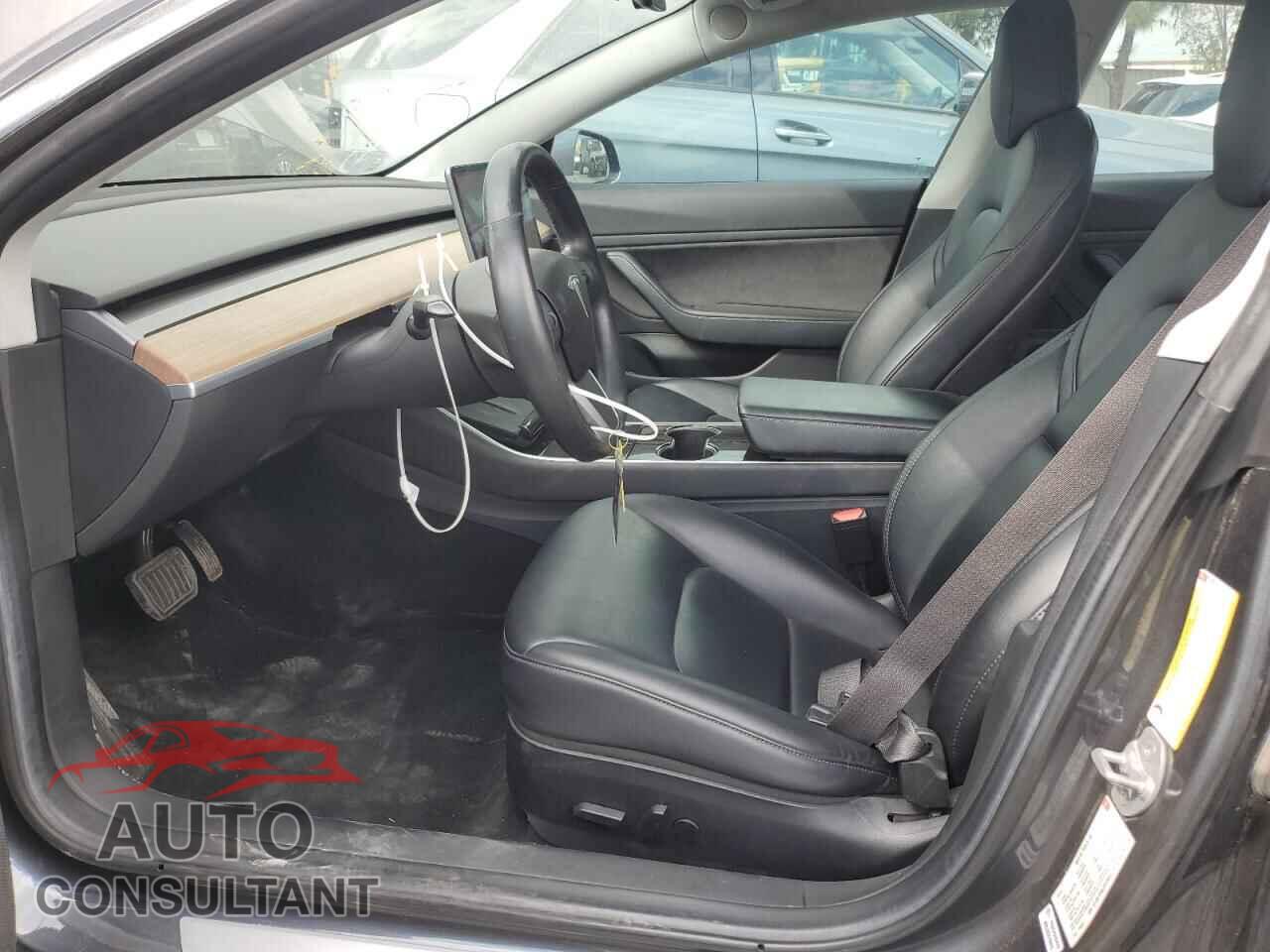 TESLA MODEL 3 2018 - 5YJ3E1EA6JF018883