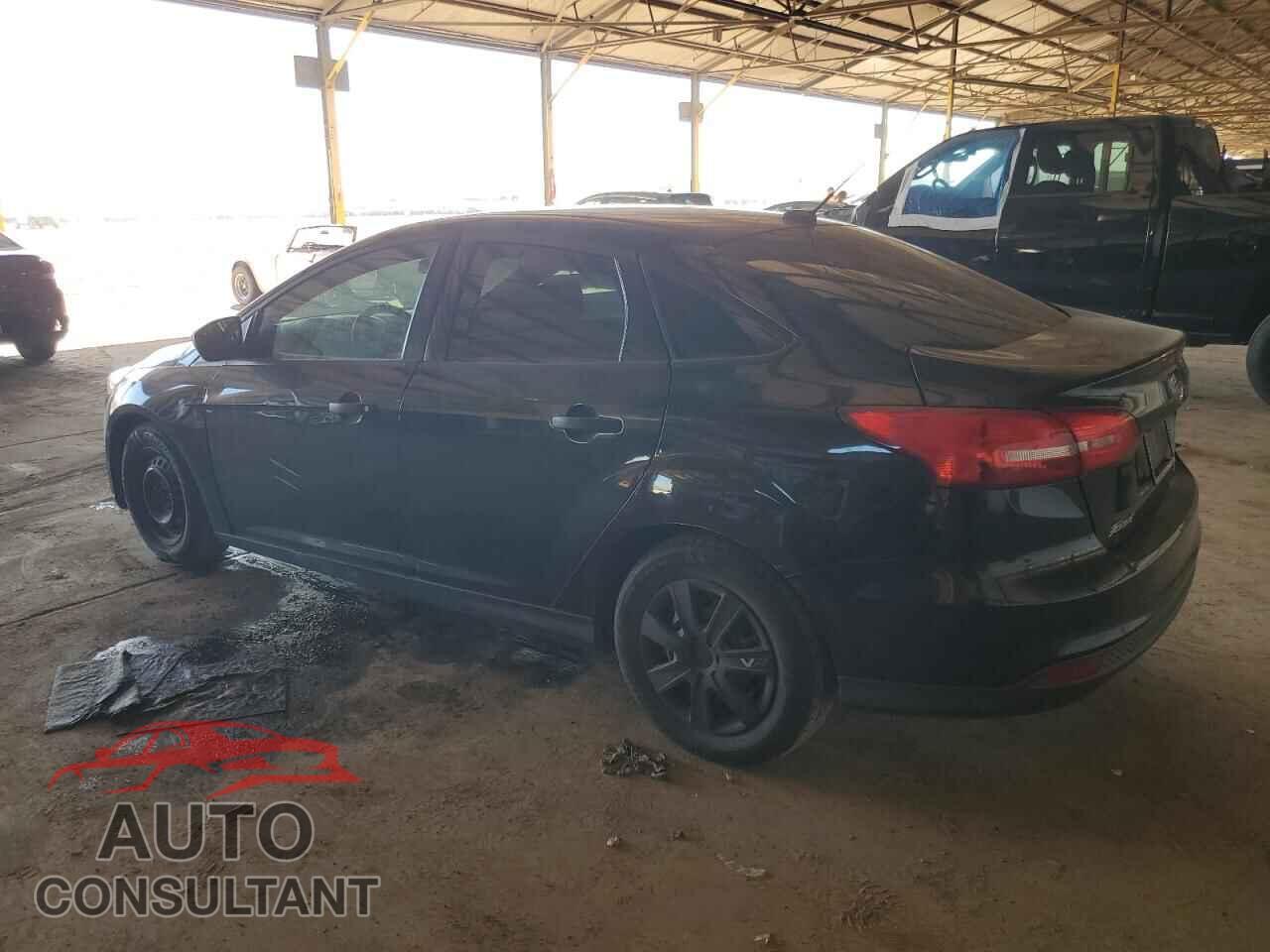 FORD FOCUS 2015 - 1FADP3E24FL269558