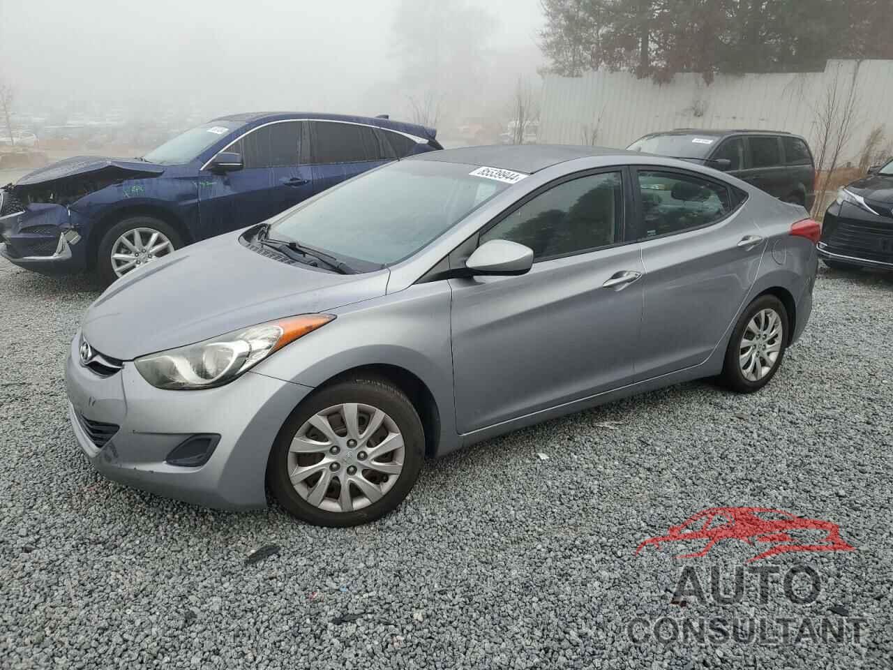 HYUNDAI ELANTRA 2013 - KMHDH4AE7DU502350