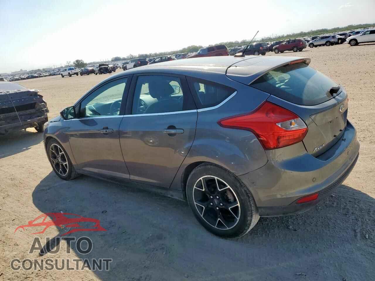 FORD FOCUS 2012 - 1FAHP3N29CL462852
