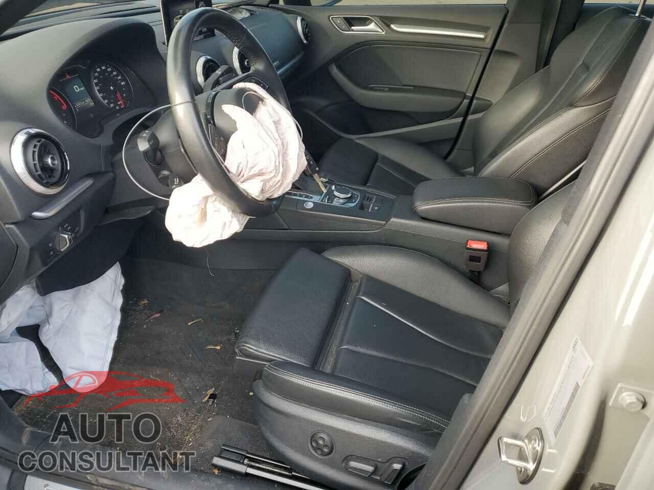 AUDI A3 2020 - WAUBEGFF2LA104368