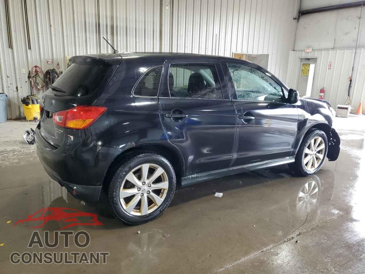 MITSUBISHI OUTLANDER 2013 - 4A4AP3AU5DE018160