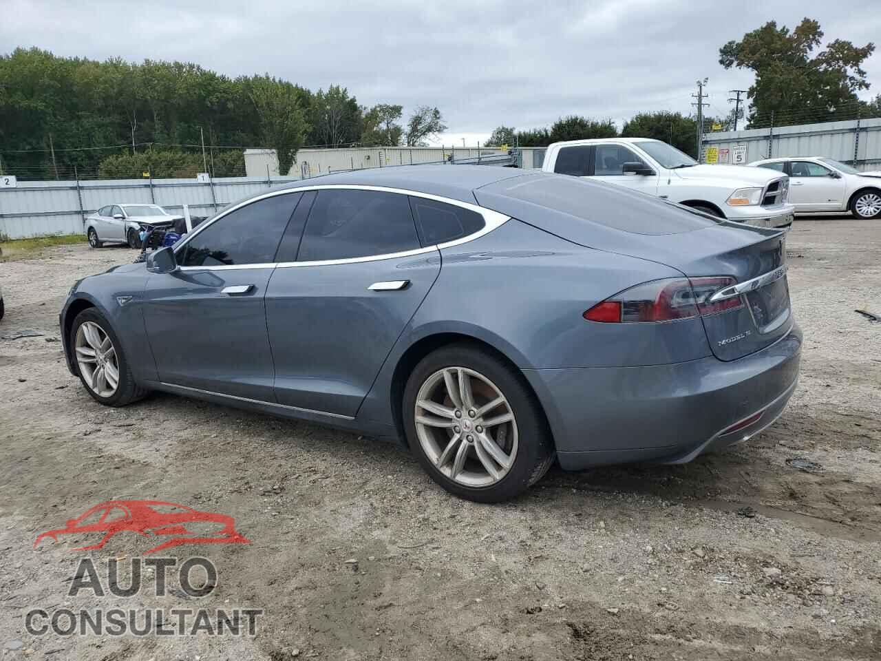 TESLA MODEL S 2013 - 5YJSA1DN4DFP26436