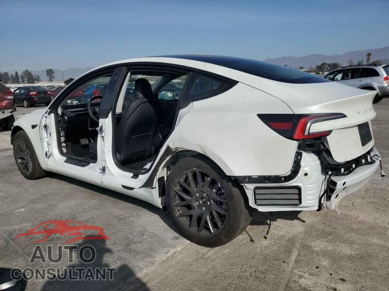 TESLA MODEL 3 2024 - 5YJ3E1EA6RF747851