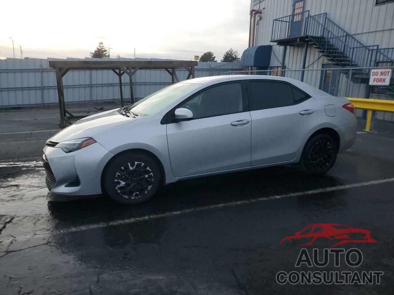 TOYOTA COROLLA 2019 - 5YFBURHE3KP885823