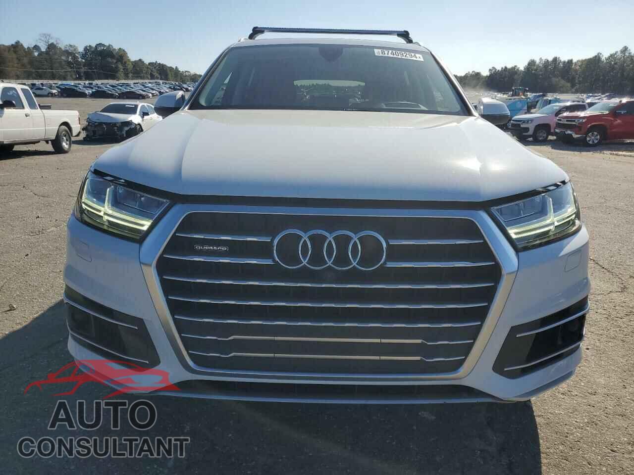 AUDI Q7 2017 - WA1VAAF73HD035210