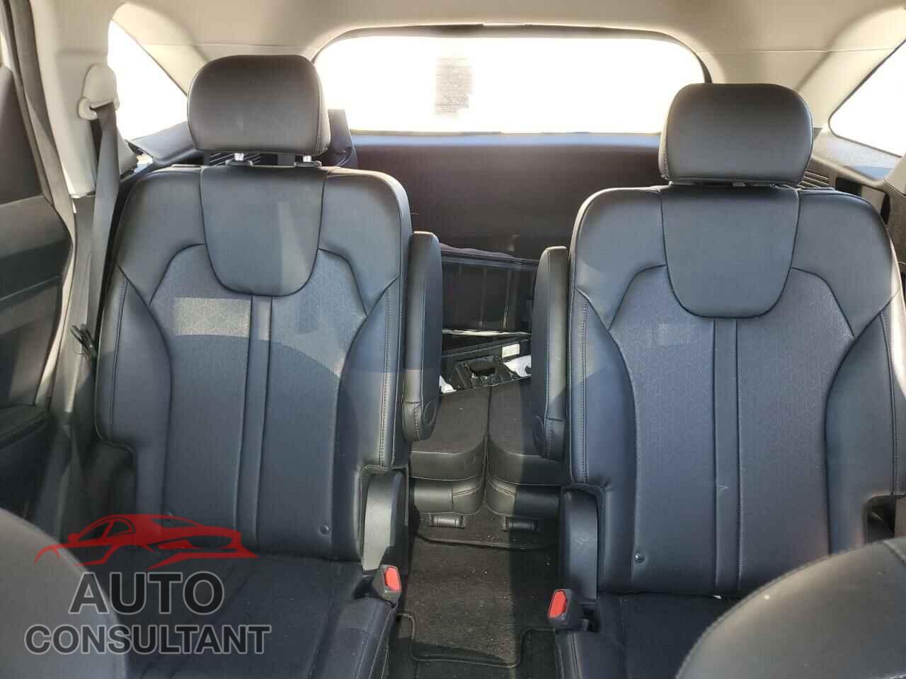 KIA SORENTO 2023 - 5XYRH4LF0PG178647
