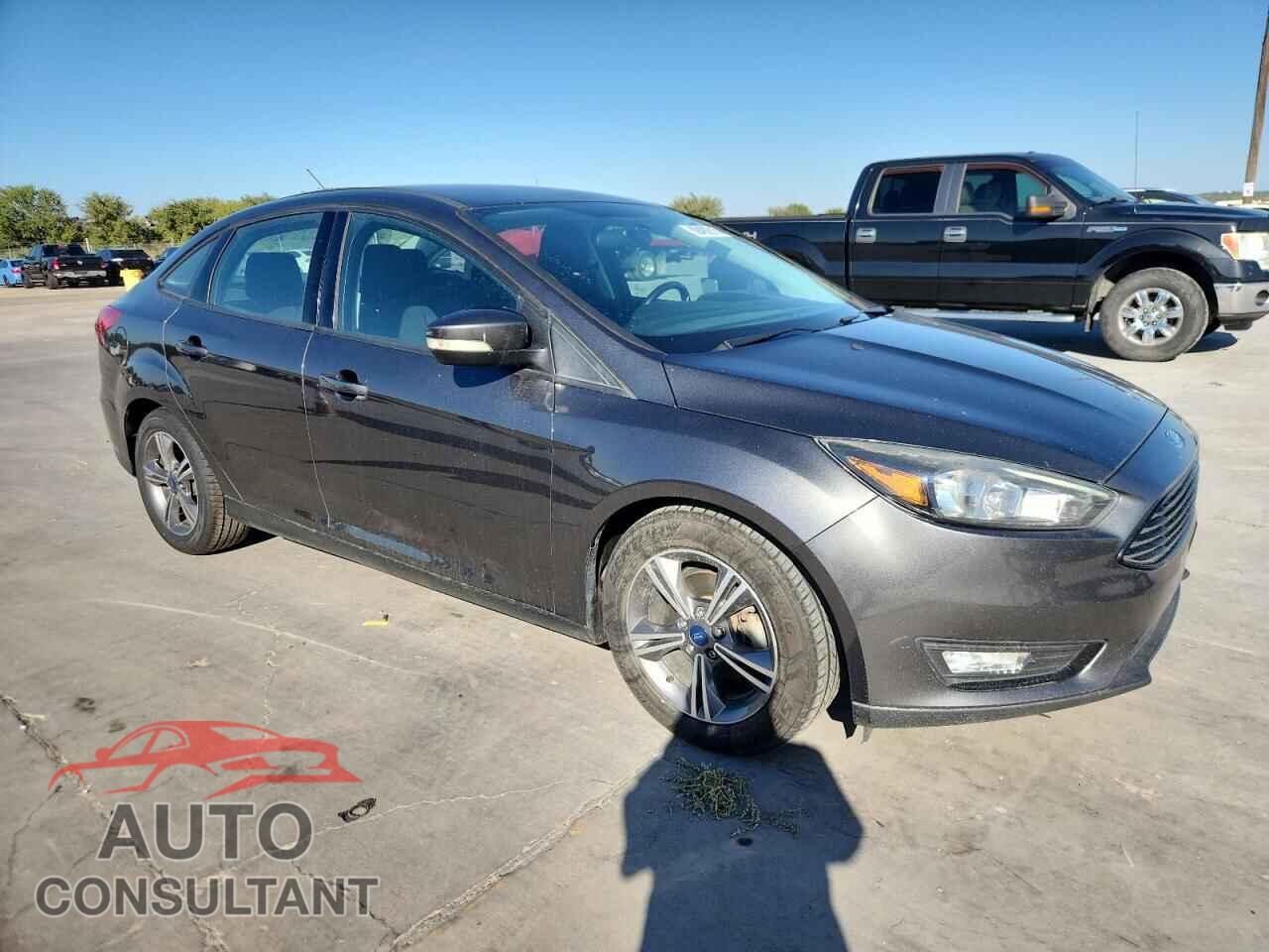 FORD FOCUS 2017 - 1FADP3FE3HL299565