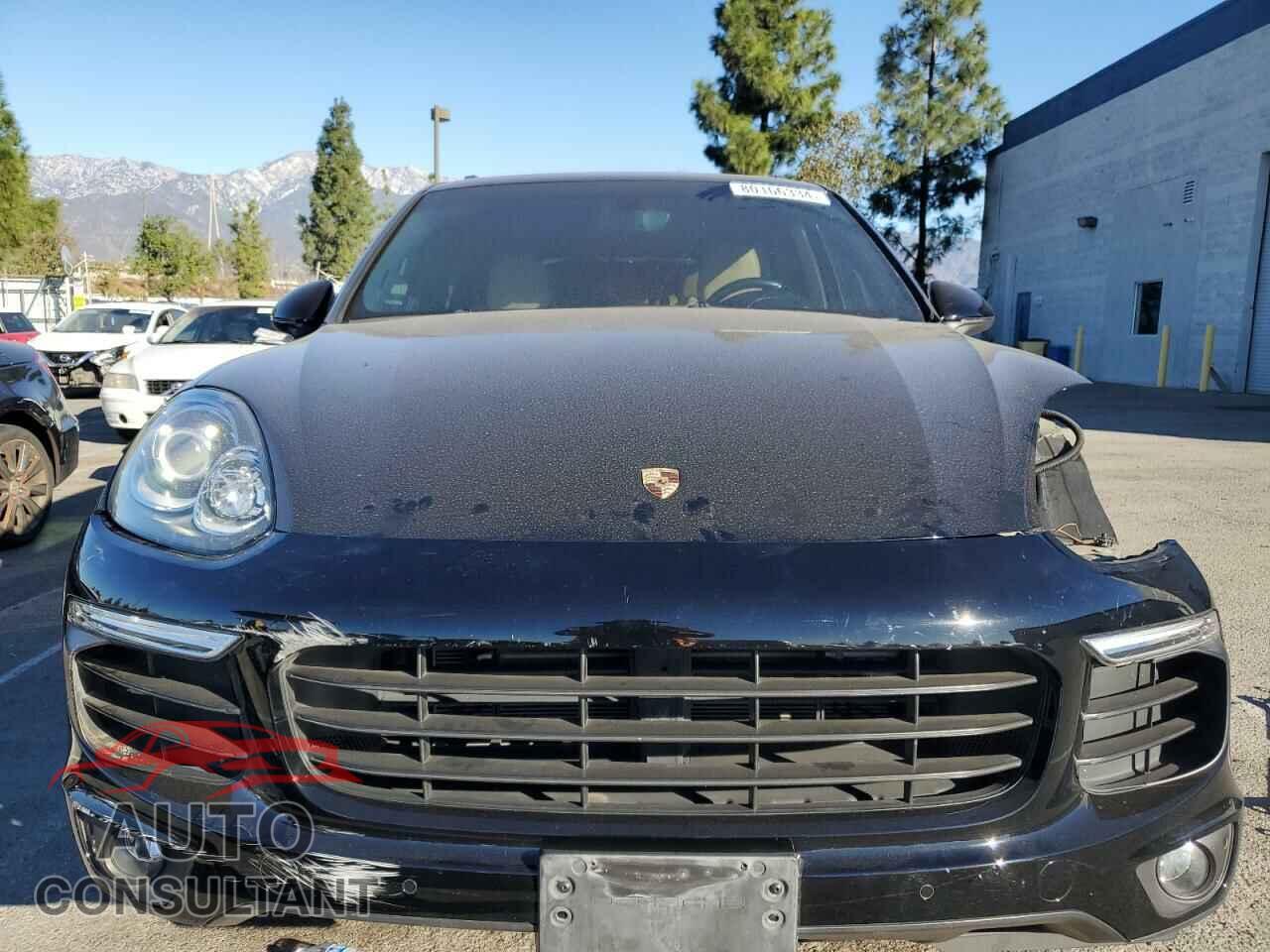 PORSCHE CAYENNE 2016 - WP1AA2A24GLA03505