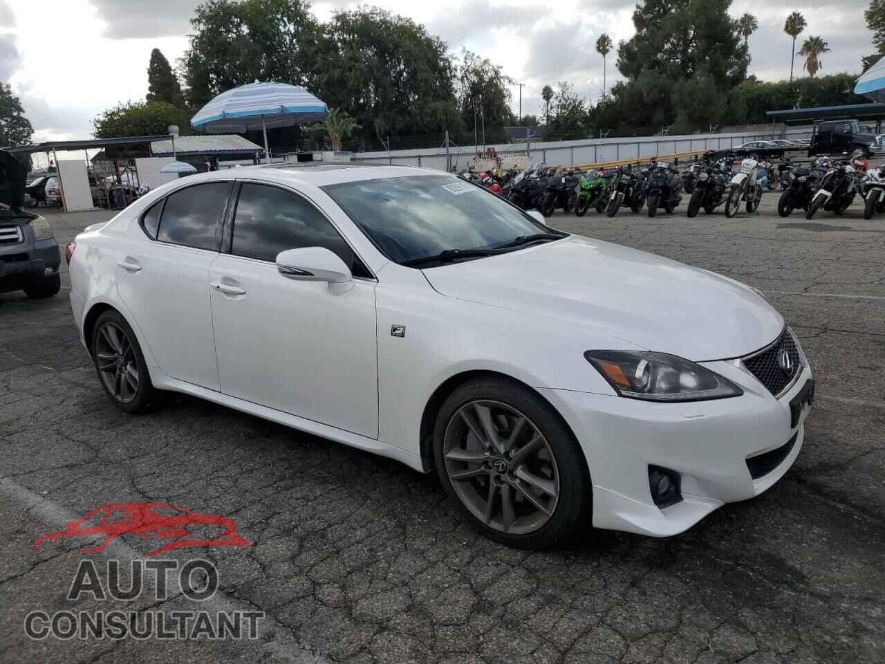 LEXUS IS 2012 - JTHBE5C23C5030345