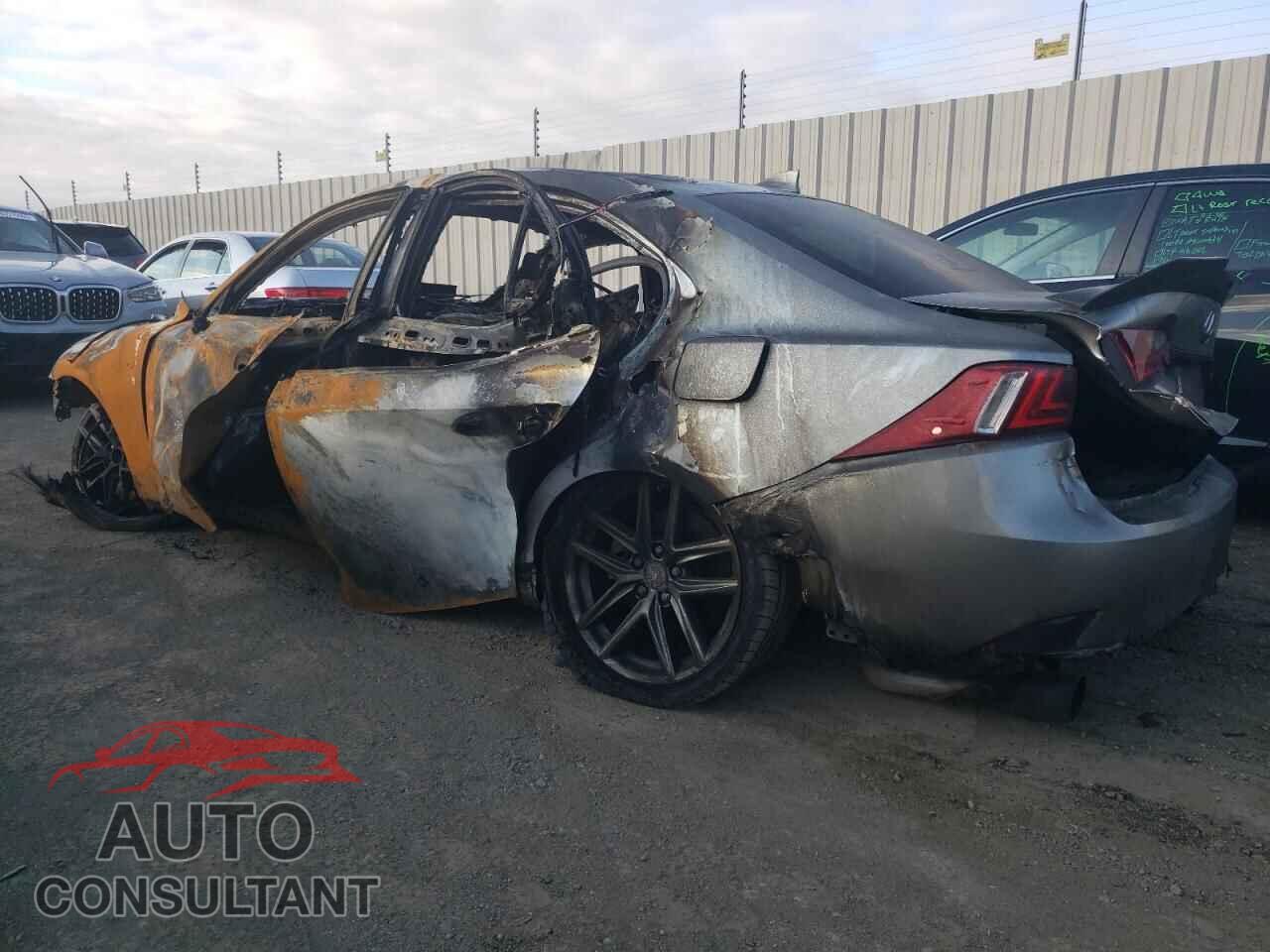 LEXUS IS 2015 - JTHBE1D2XF5017233