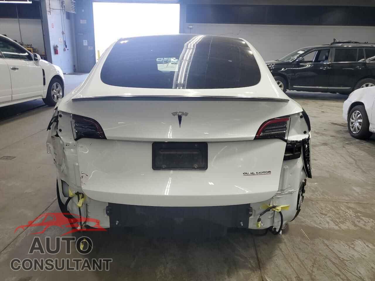 TESLA MODEL Y 2021 - 5YJYGDEF3MF178480