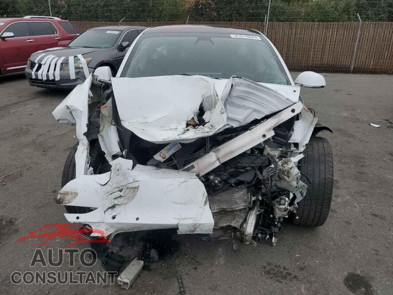 TESLA MODEL 3 2018 - 5YJ3E1EA9JF108237