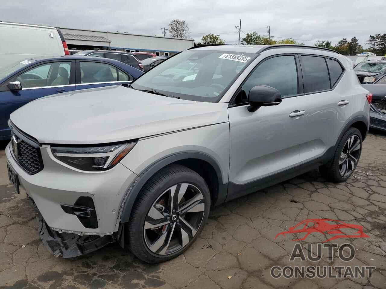 VOLVO XC40 PLUS 2025 - YV4L12UC6S2462352