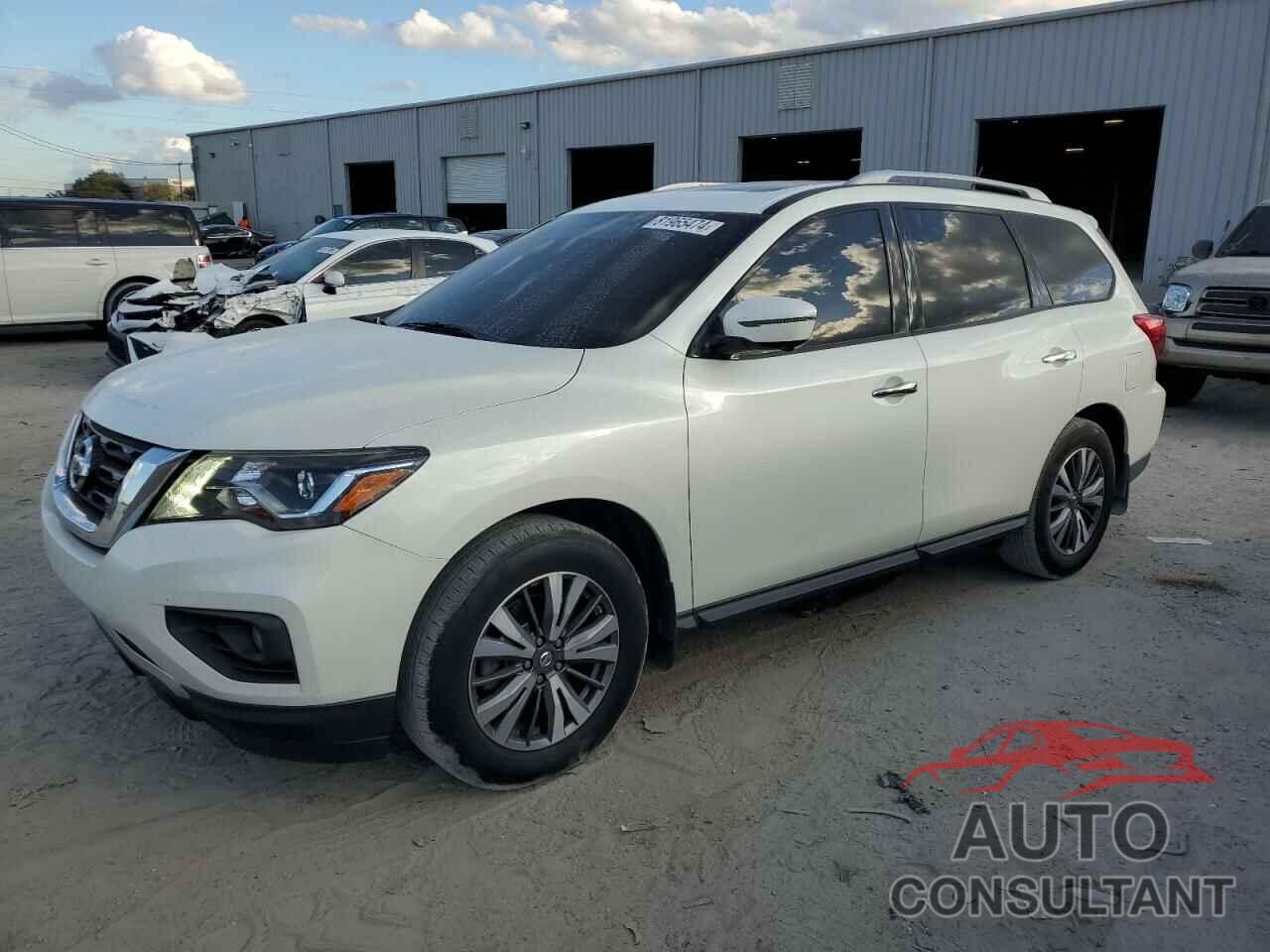 NISSAN PATHFINDER 2017 - 5N1DR2MN8HC660477