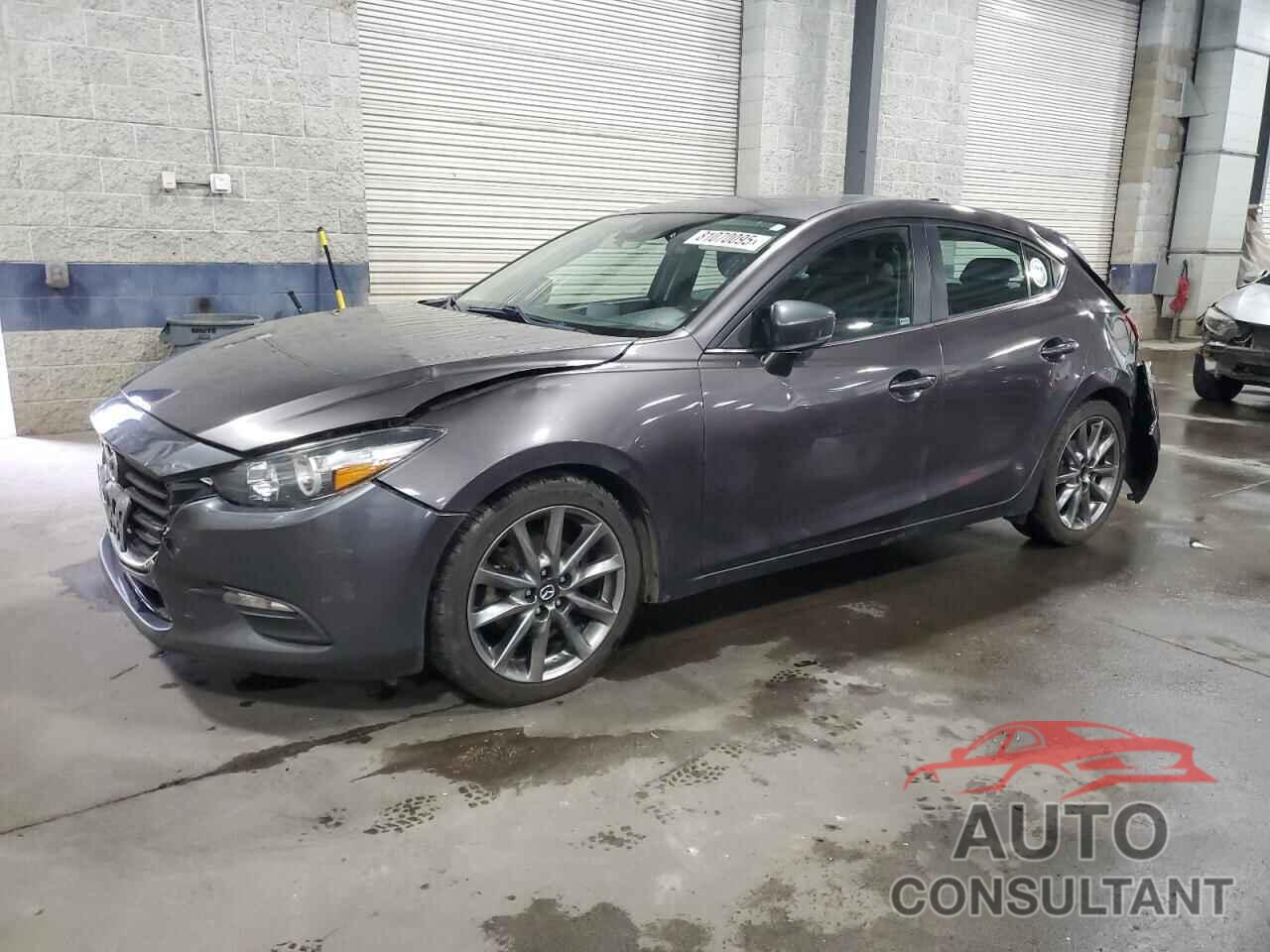 MAZDA 3 2018 - 3MZBN1L31JM243348