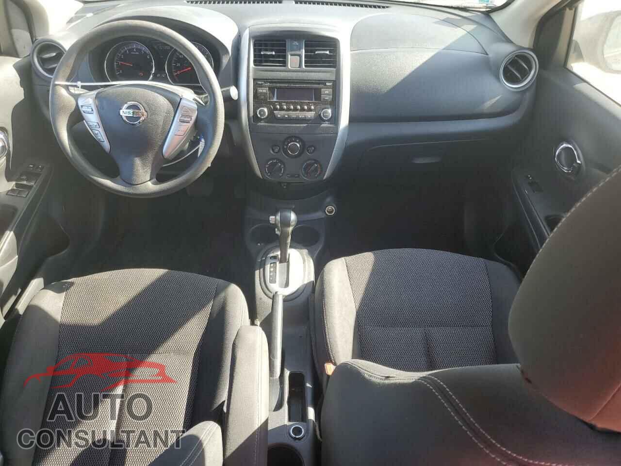 NISSAN VERSA 2017 - 3N1CN7AP3HL816995