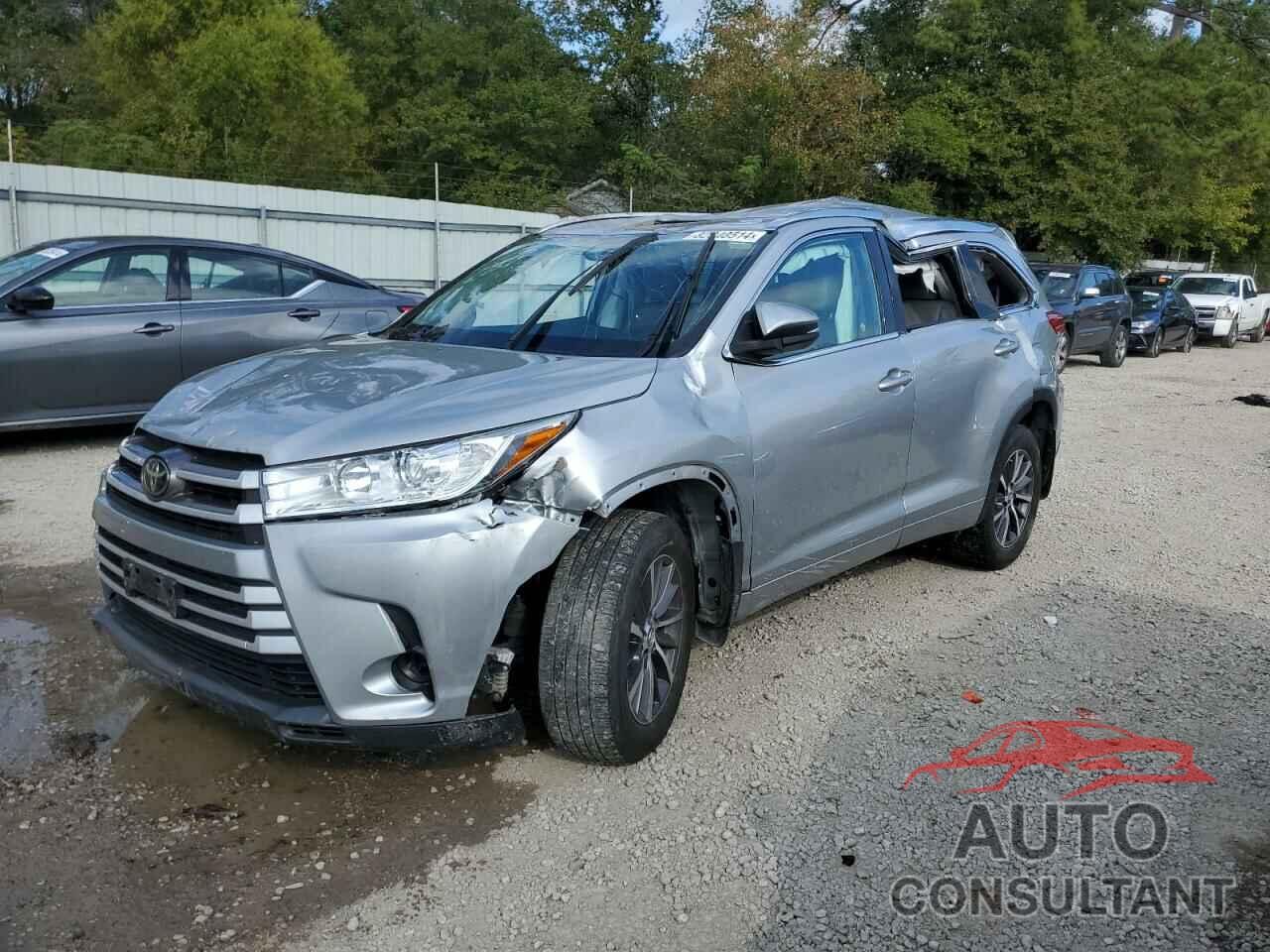 TOYOTA HIGHLANDER 2018 - 5TDJZRFH6JS531892