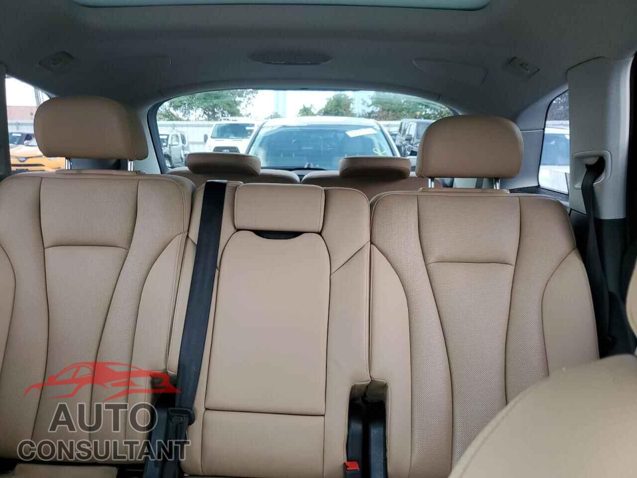 AUDI Q7 2021 - WA1VXAF70MD014792
