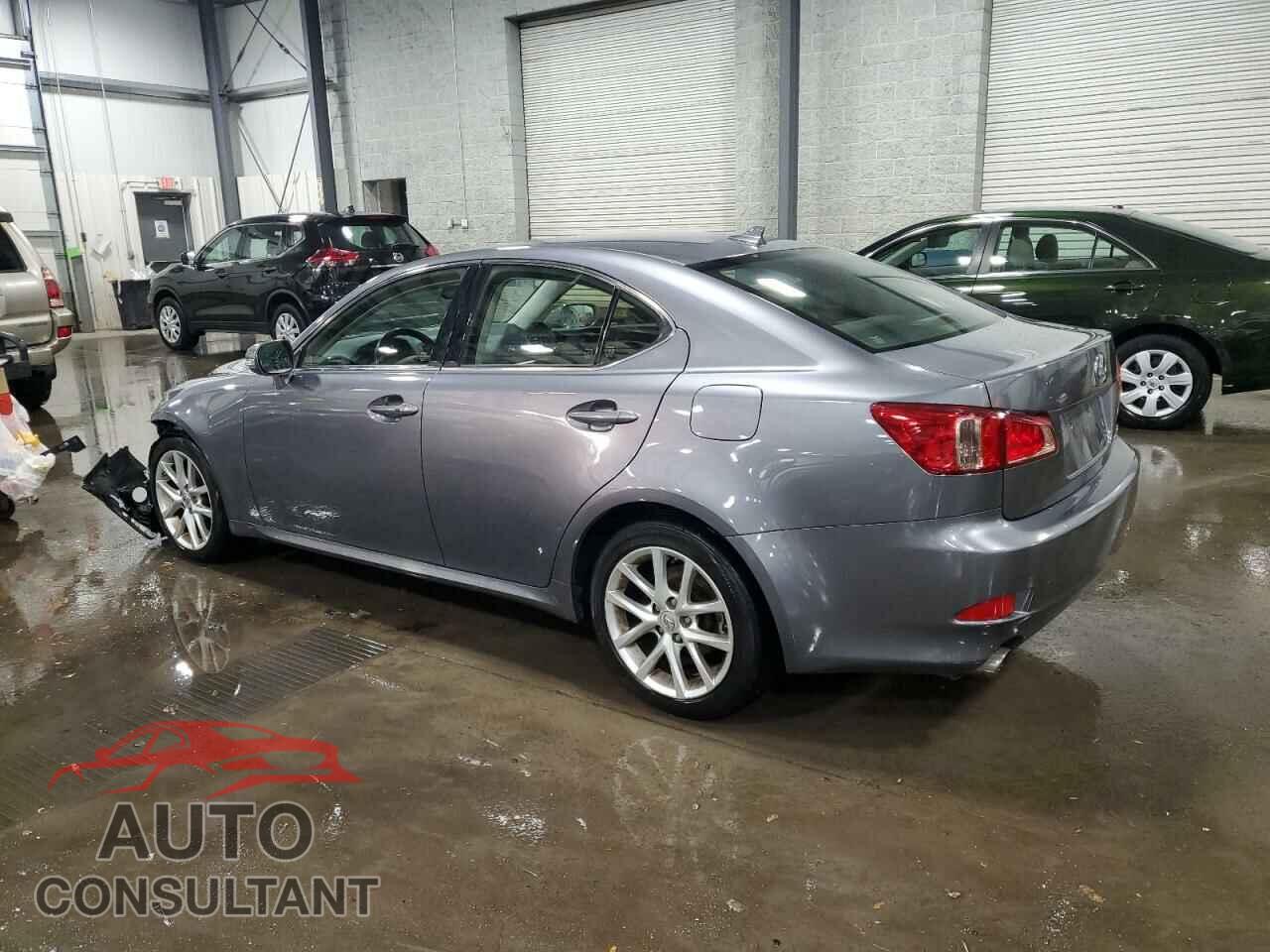 LEXUS IS 2012 - JTHCF5C24C5052811