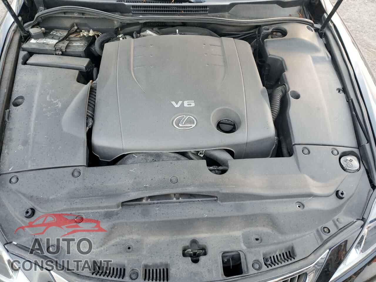 LEXUS IS 2012 - JTHCF5C27C5056240