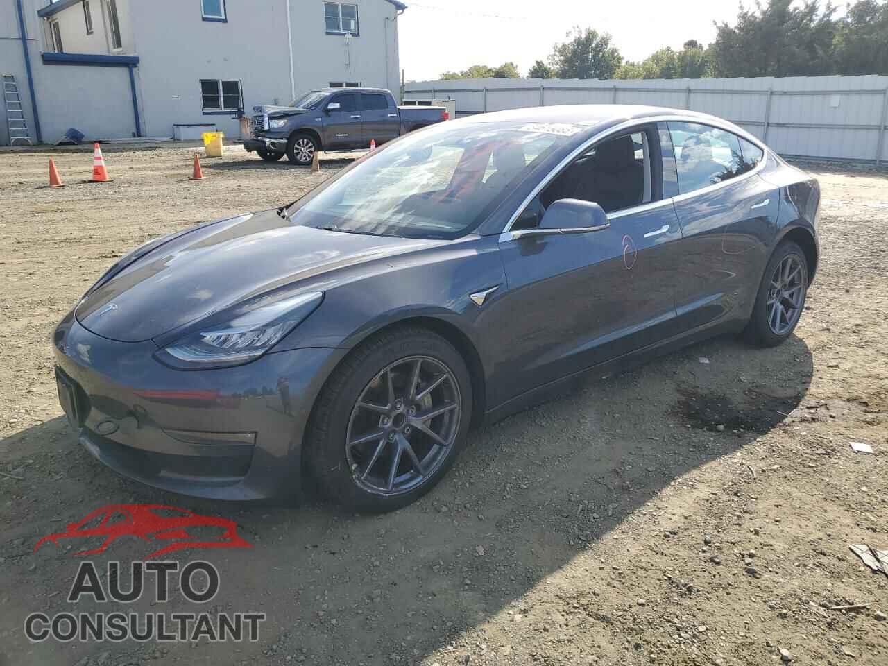 TESLA MODEL 3 2018 - 5YJ3E1EA9JF045382