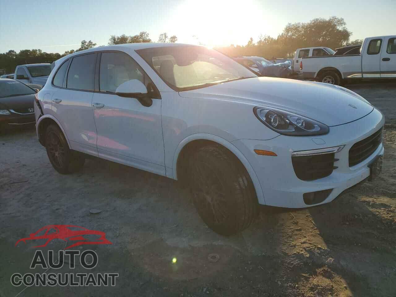 PORSCHE CAYENNE 2017 - WP1AA2A23HKA88280