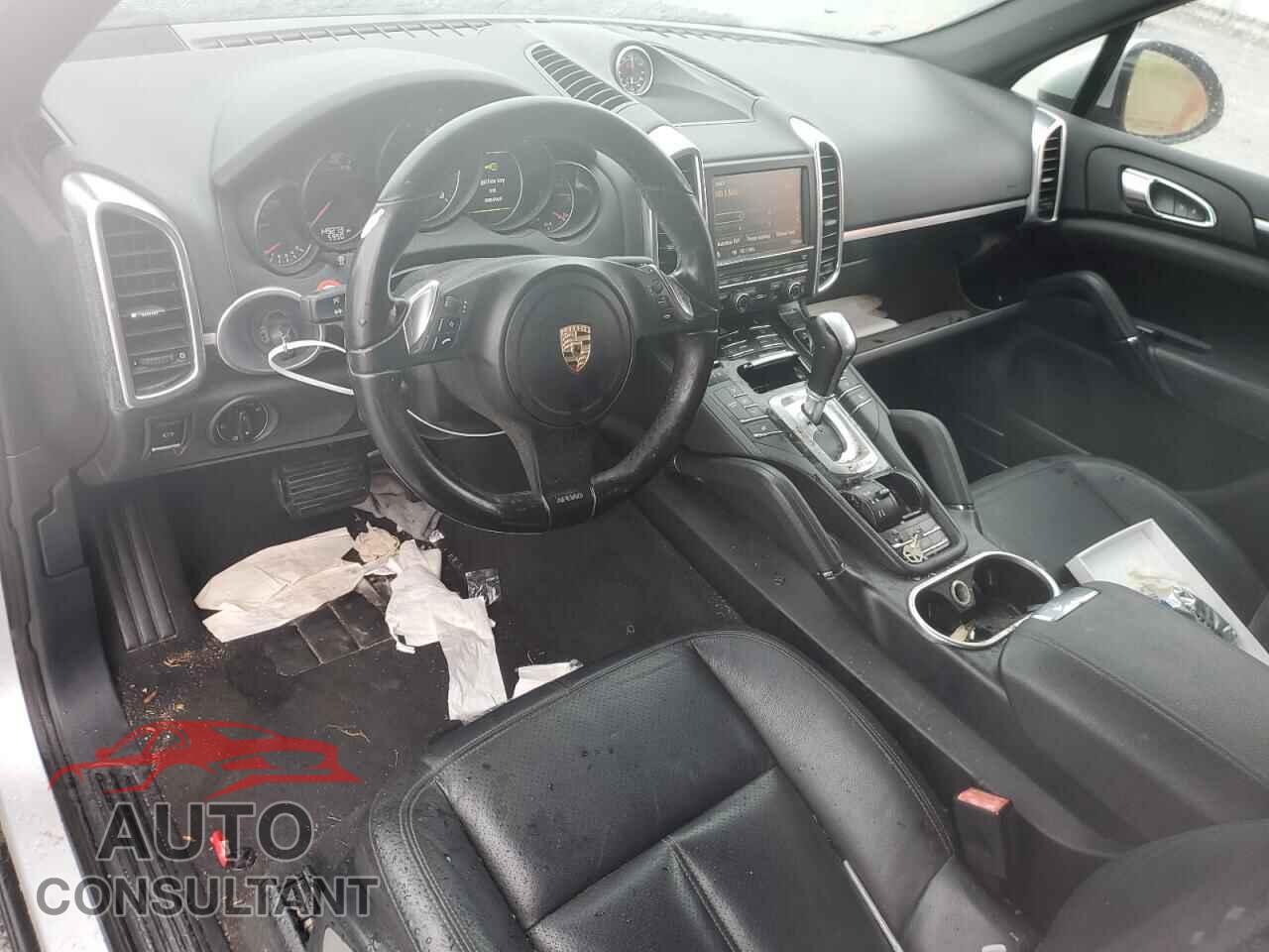PORSCHE CAYENNE 2012 - WP1AA2A2XCLA10260