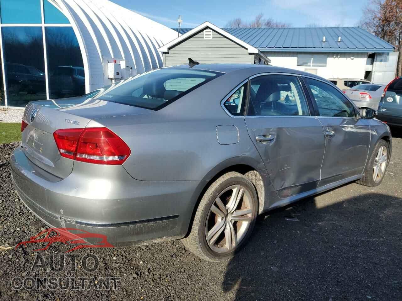 VOLKSWAGEN PASSAT 2012 - 1VWCN7A3XCC008770
