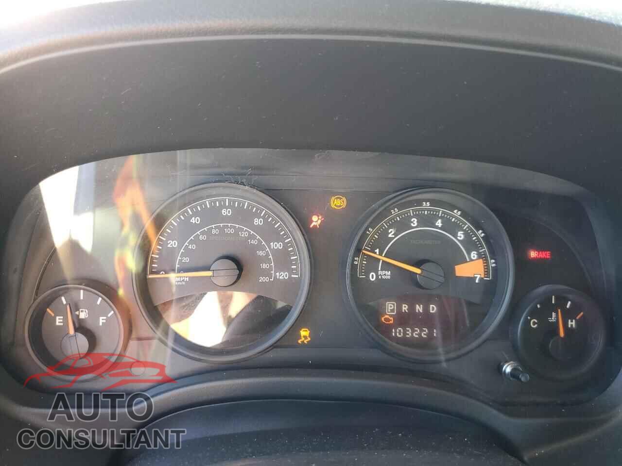 JEEP COMPASS 2015 - 1C4NJCBA5FD249776