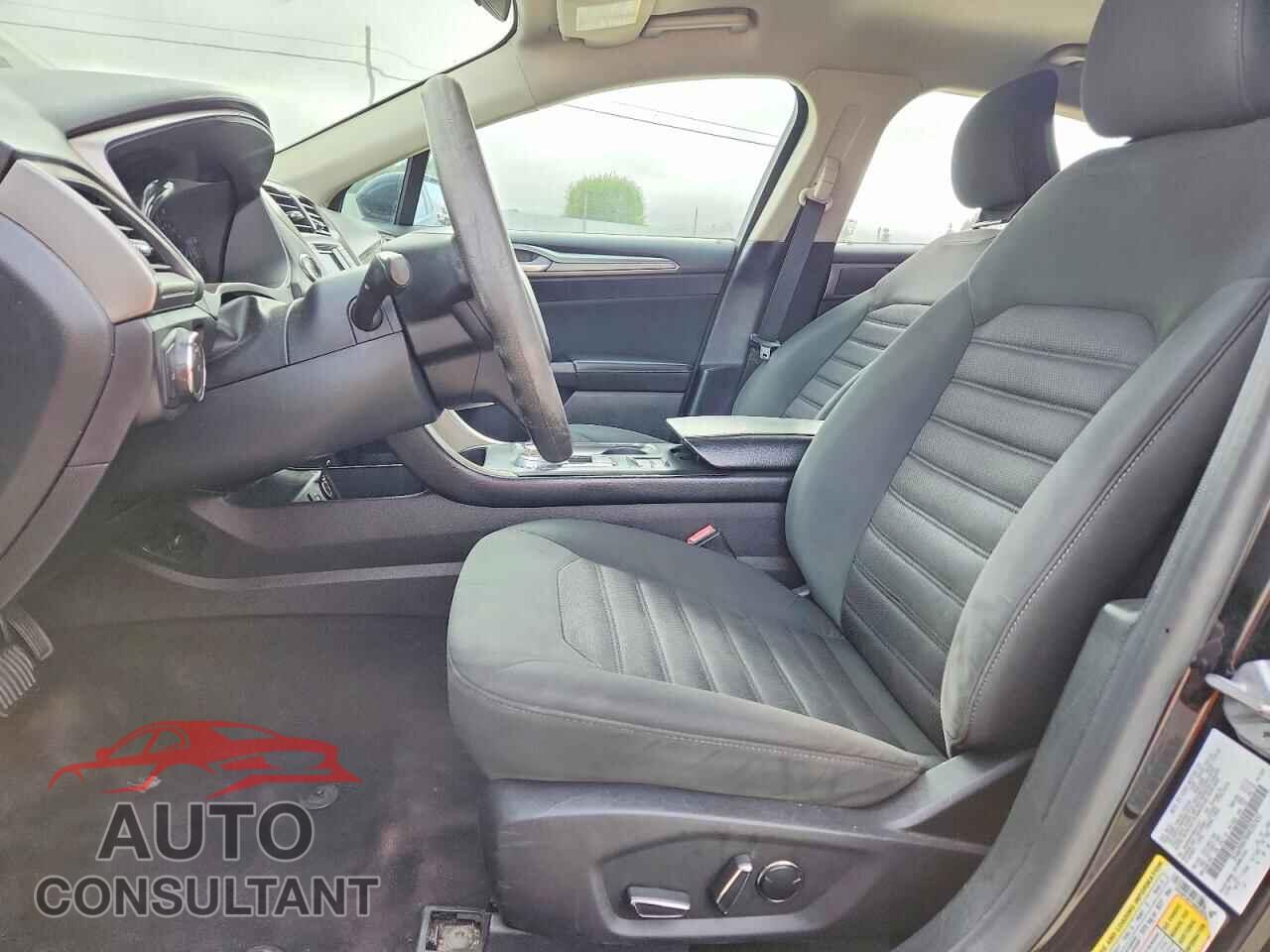 FORD FUSION 2017 - 3FA6P0H70HR207657