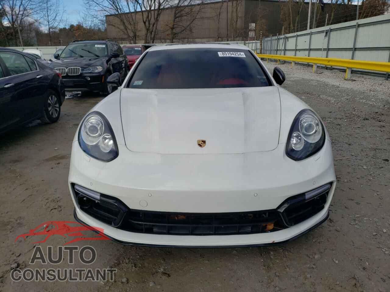 PORSCHE PANAMERA 2014 - WP0AA2A74EL010108