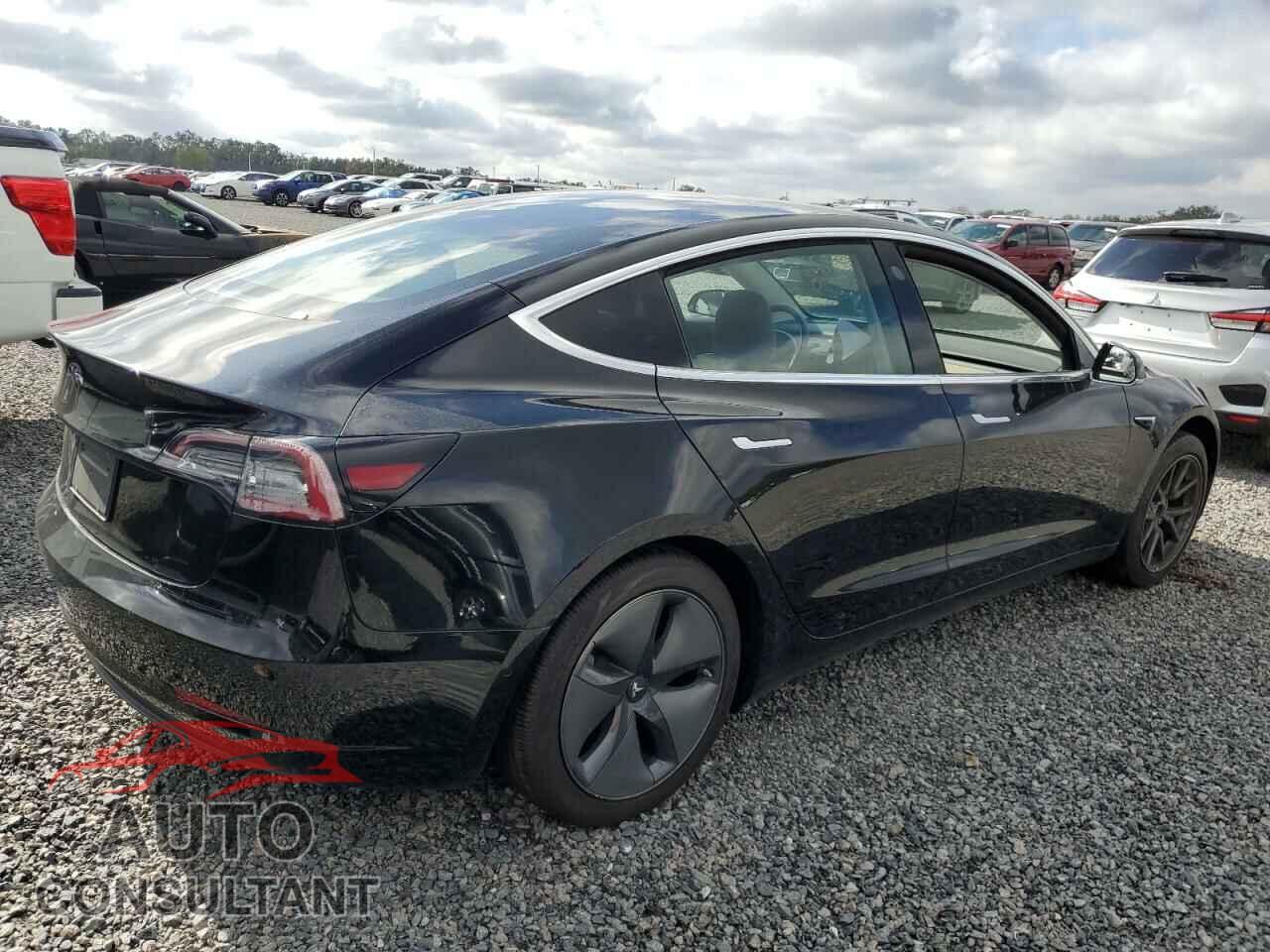 TESLA MODEL 3 2019 - 5YJ3E1EA9KF337597