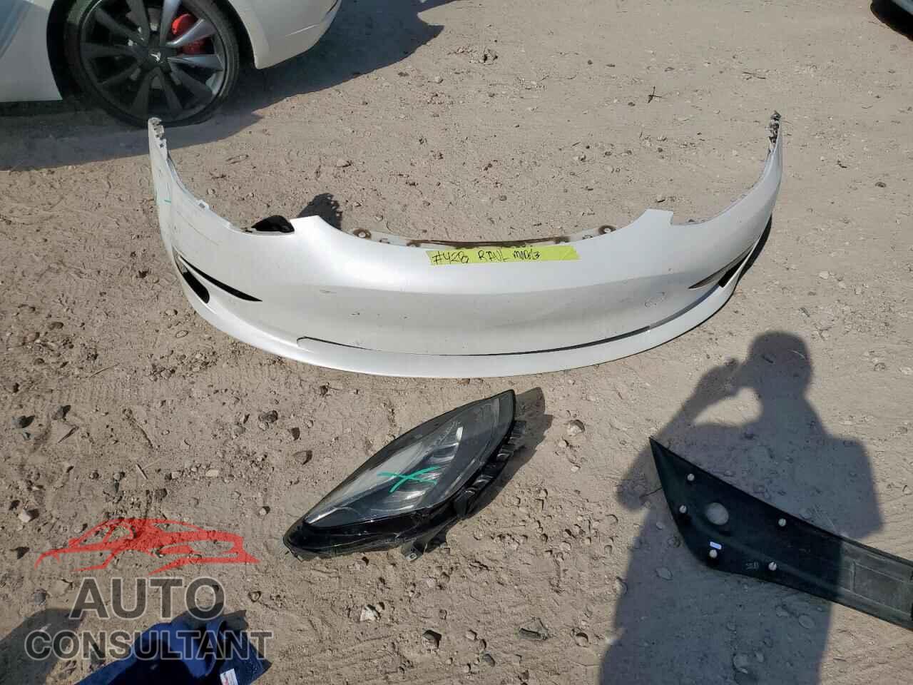 TESLA MODEL 3 2020 - 5YJ3E1EC4LF800281