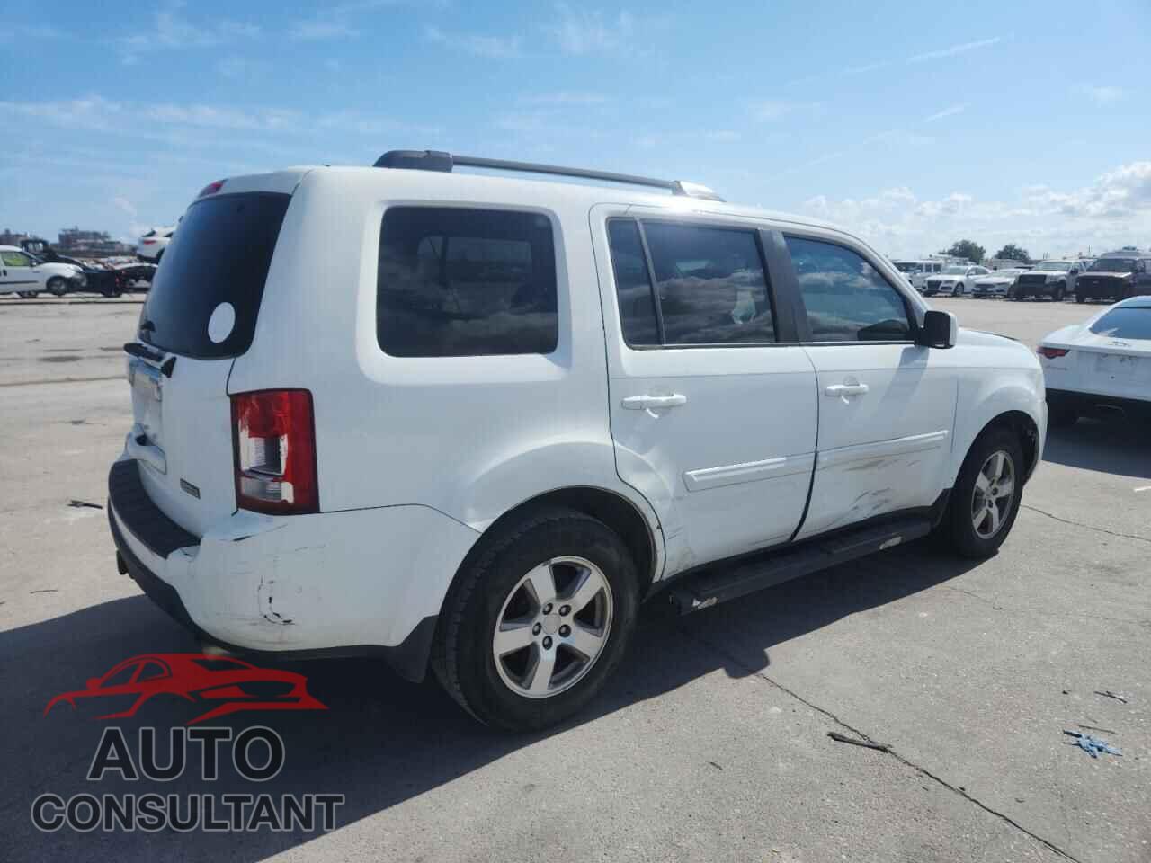 HONDA PILOT 2011 - 5FNYF3H60BB020099