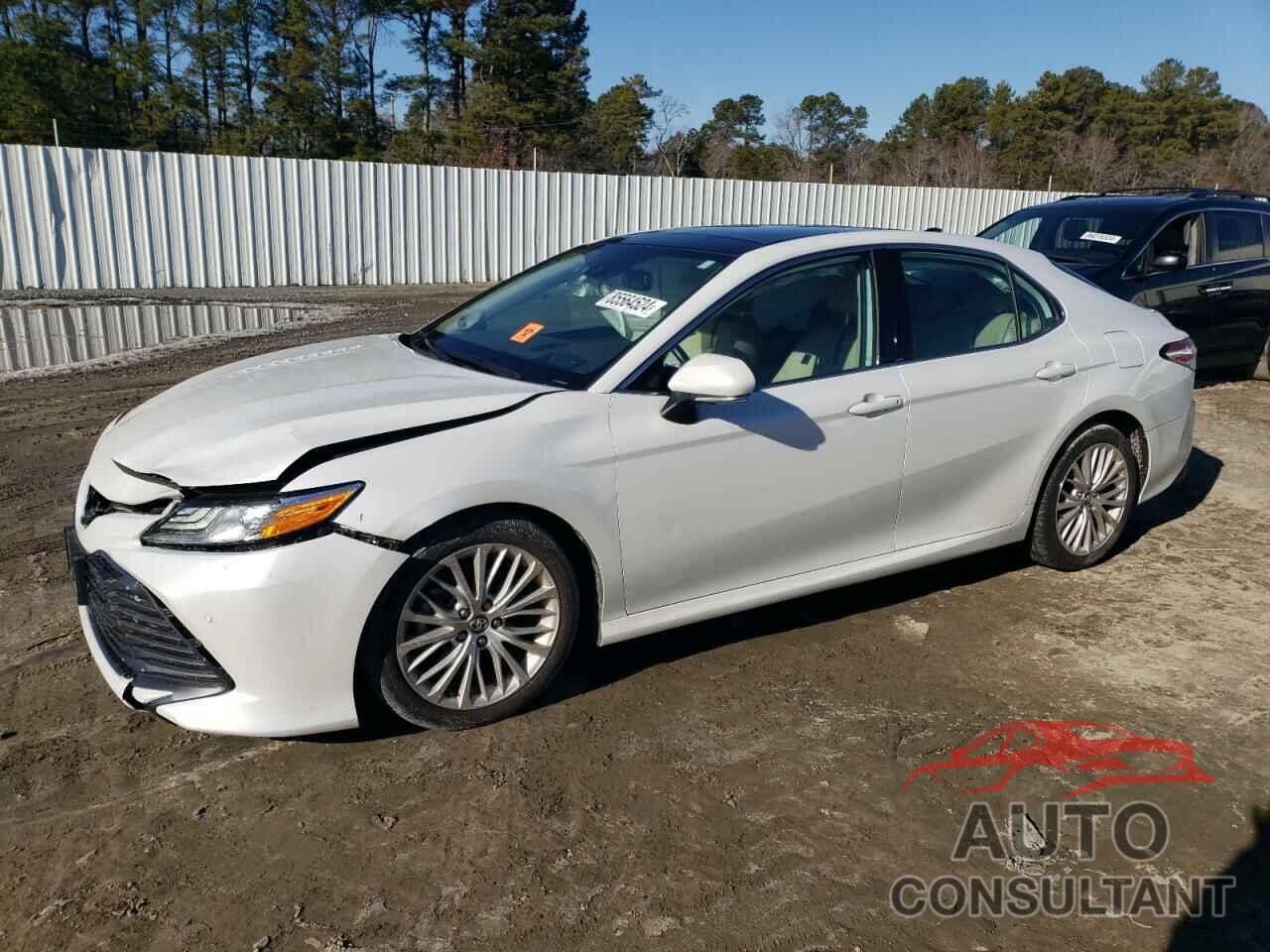 TOYOTA CAMRY 2019 - 4T1B11HK0KU854768