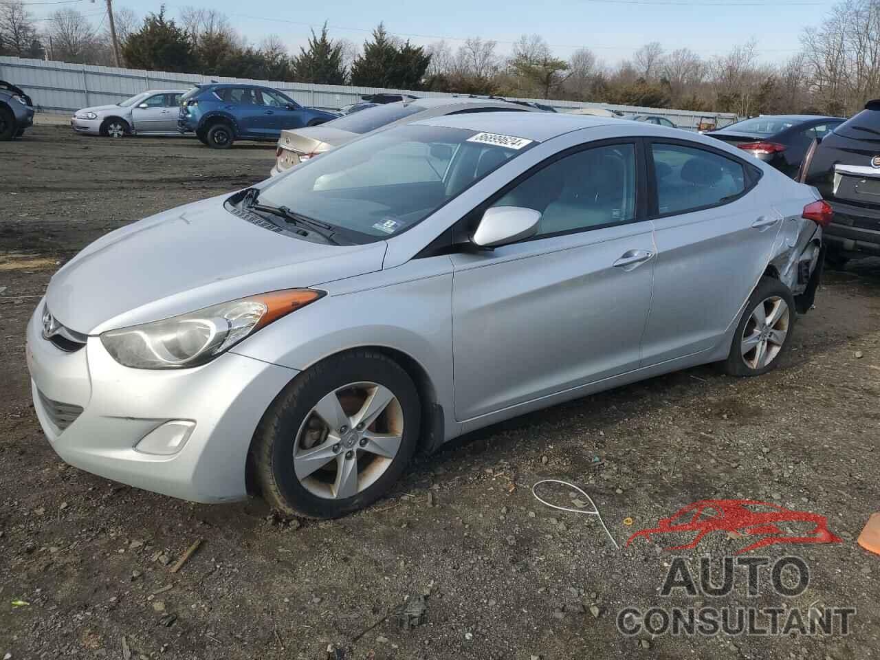HYUNDAI ELANTRA 2013 - 5NPDH4AE1DH203998